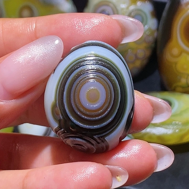 熙***沂玛瑙/玉髓未镶嵌珠宝奇石