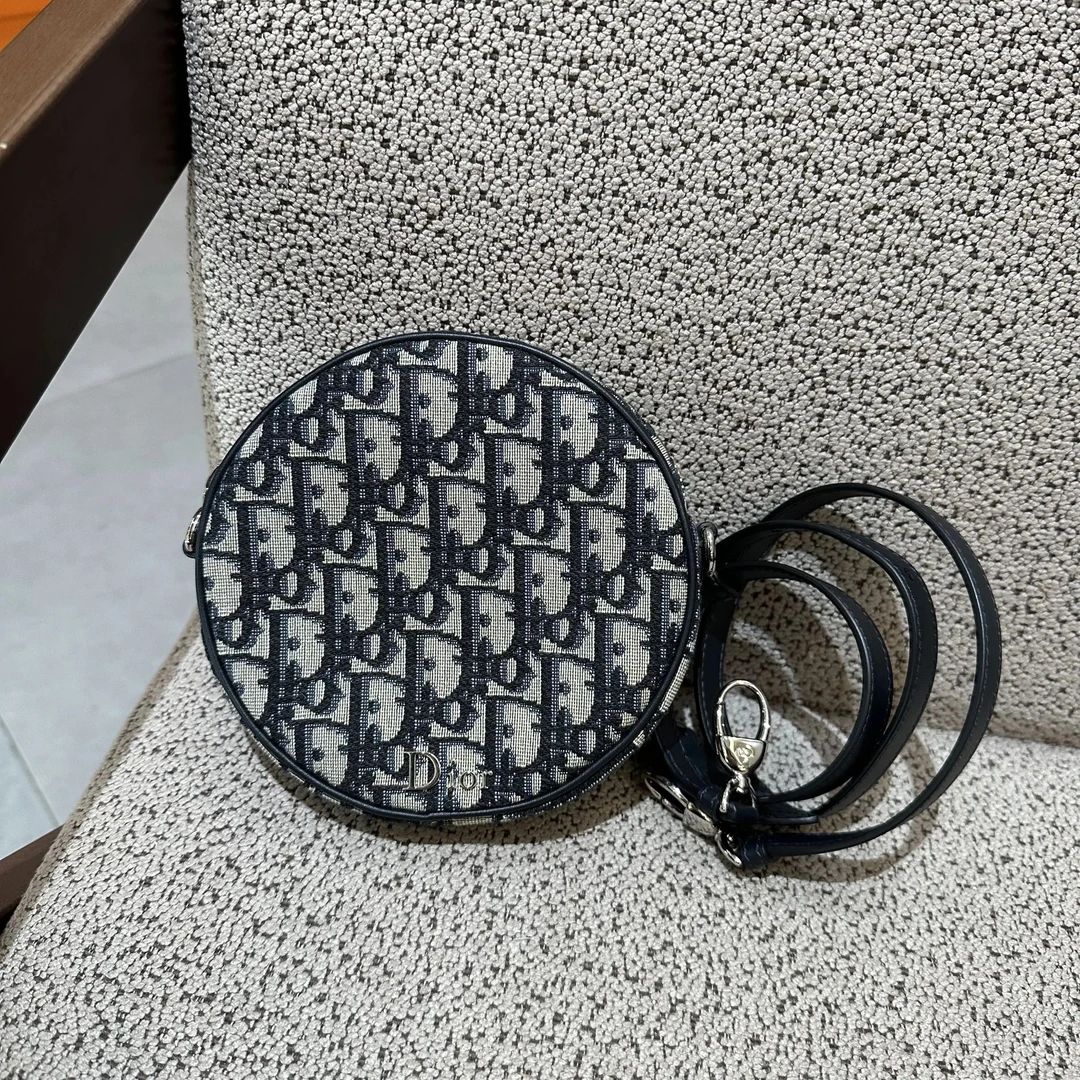 99新 DIOR/迪奥 Dior迪奥老花圆饼包 US56818