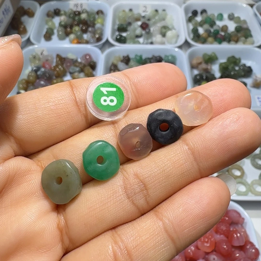 和田玉未镶嵌珠宝奇石