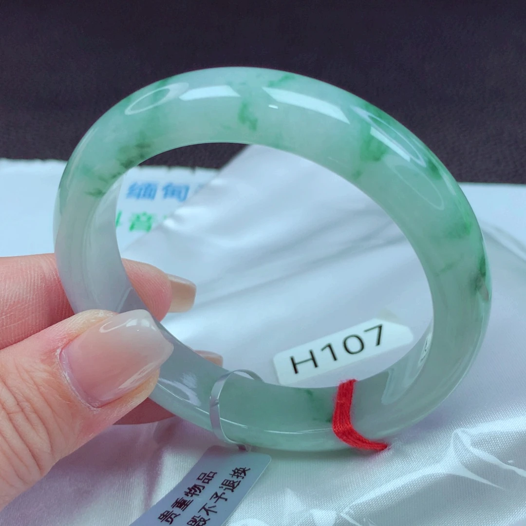 翡翠手镯未镶嵌手镯88