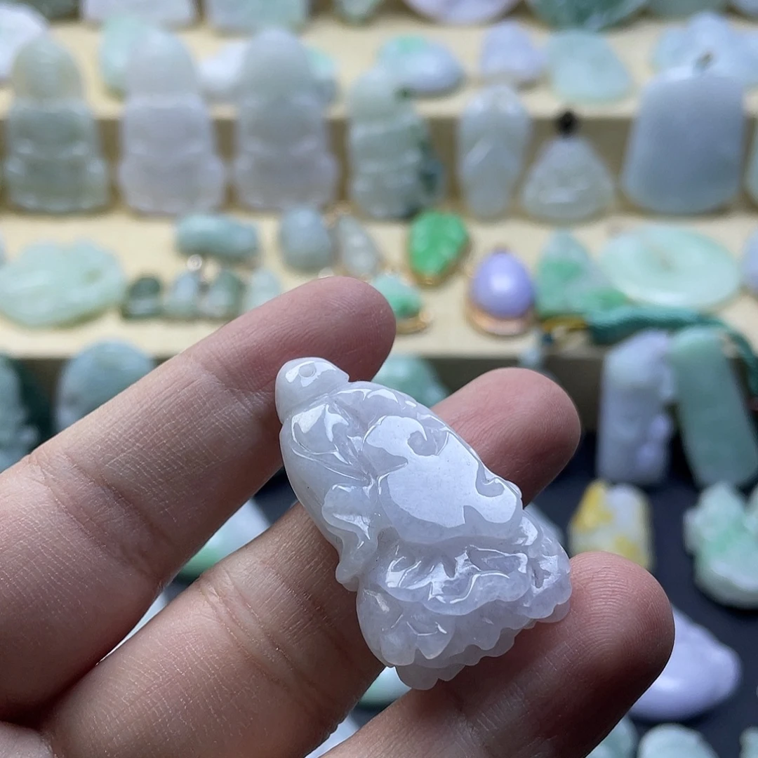 翡翠未镶嵌颈饰纯天然翡翠