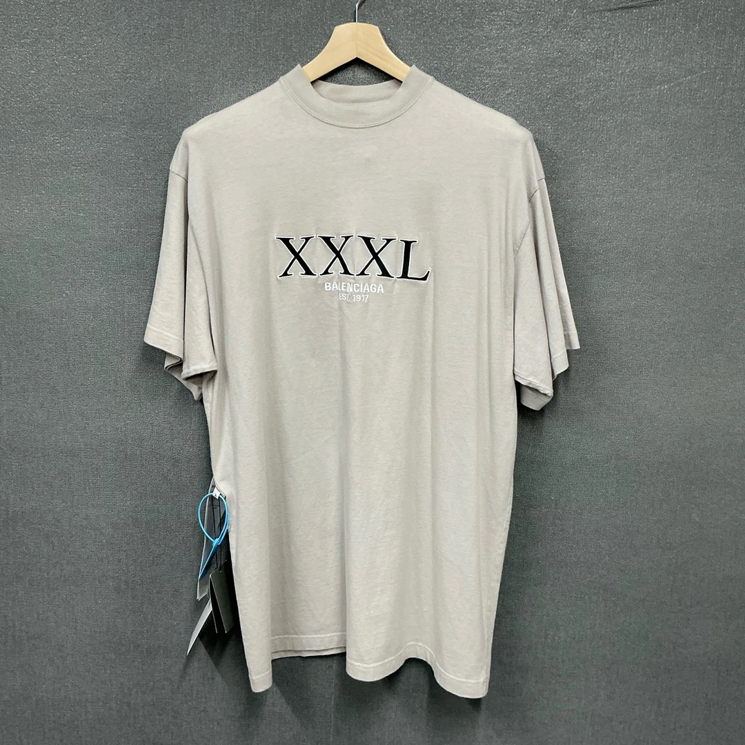 99新 Balenciaga/巴黎世家 3XL米色短袖T恤1码