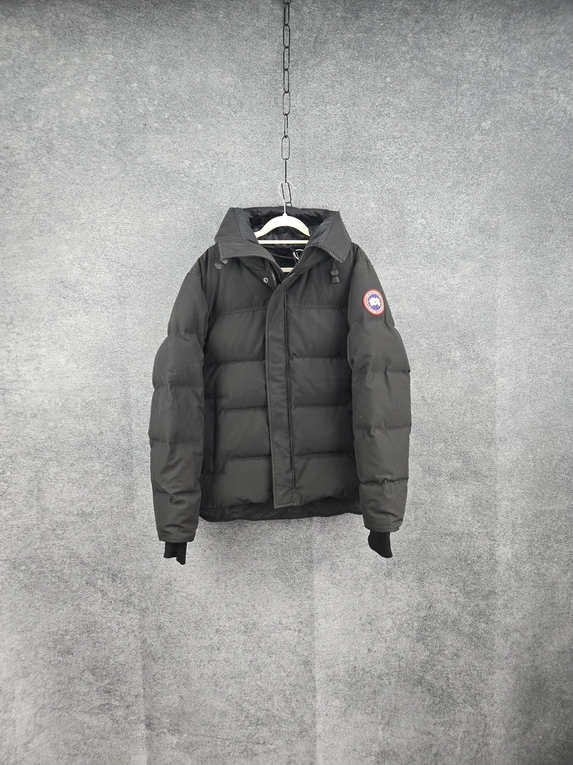 99新 CANADA GOOSE Tsan0579/加拿大鹅/连帽羽绒服/尺码XL/99新