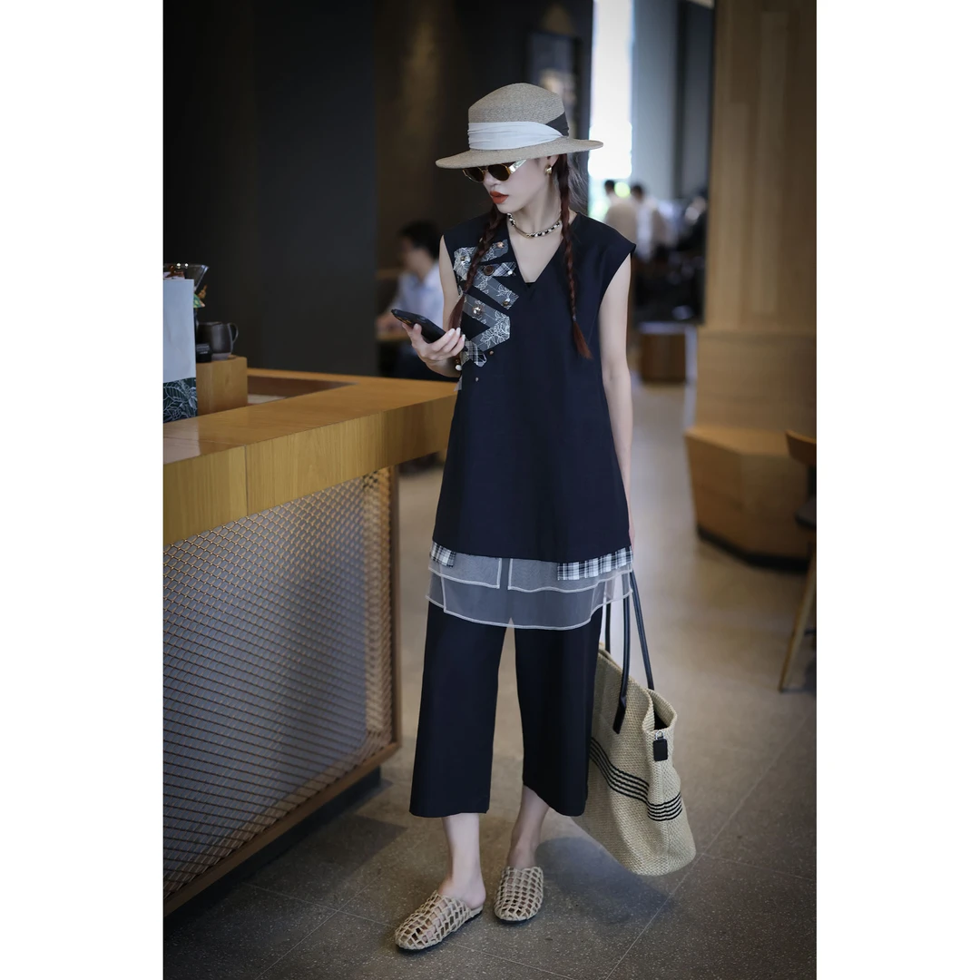 KIKI严选：052-1-XXQ家欧货南油夏季钉珠小众上衣中裤轻奢两件套