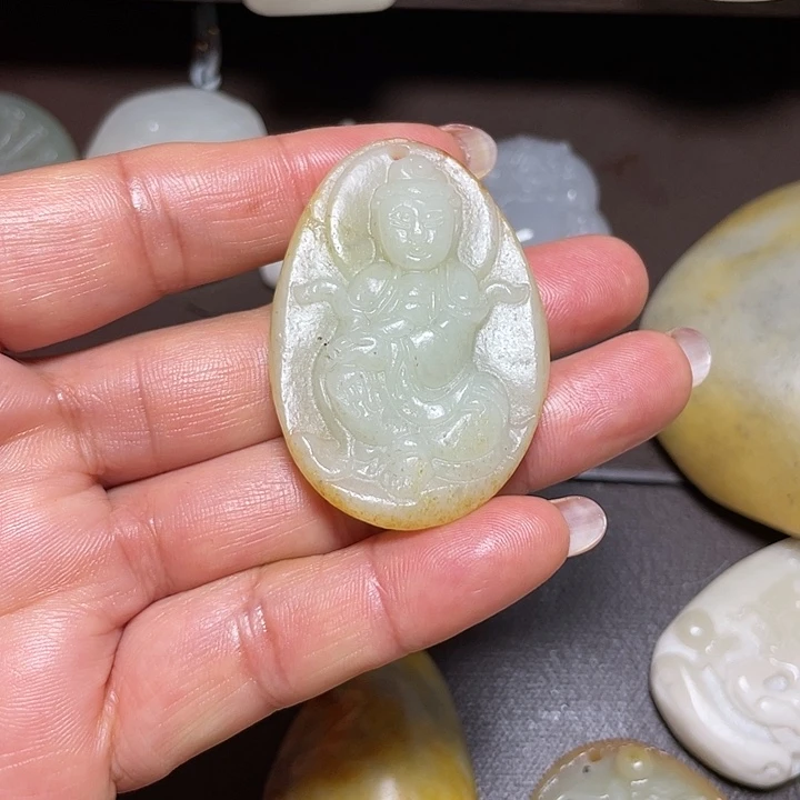 和田玉未镶嵌颈饰