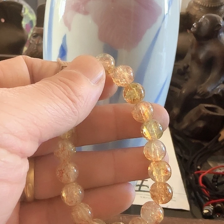 石英质玉颈饰合金