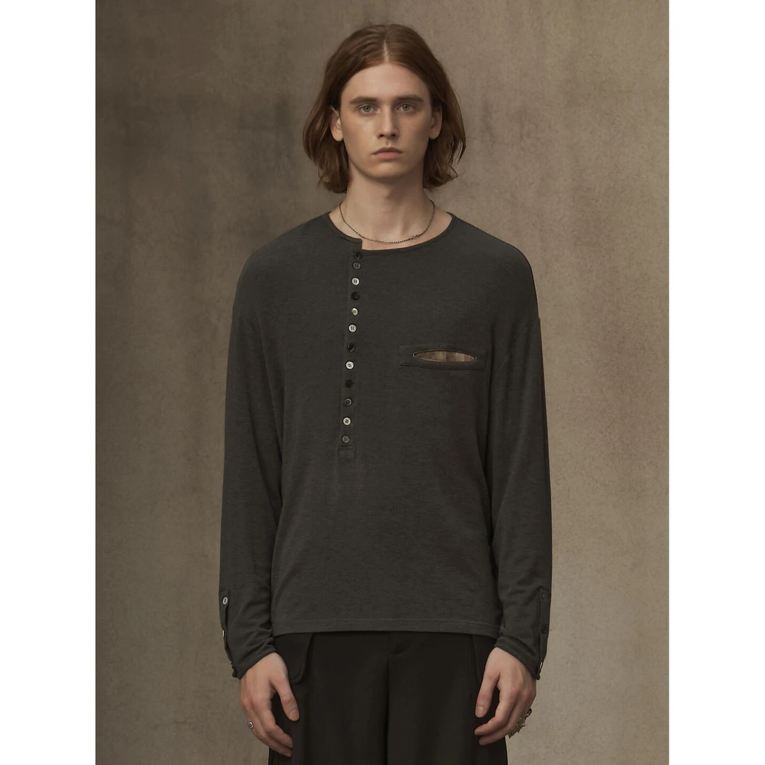 TAM TUAS【传教士/Missionary】拼接纽扣亨利领解构长袖打底t恤