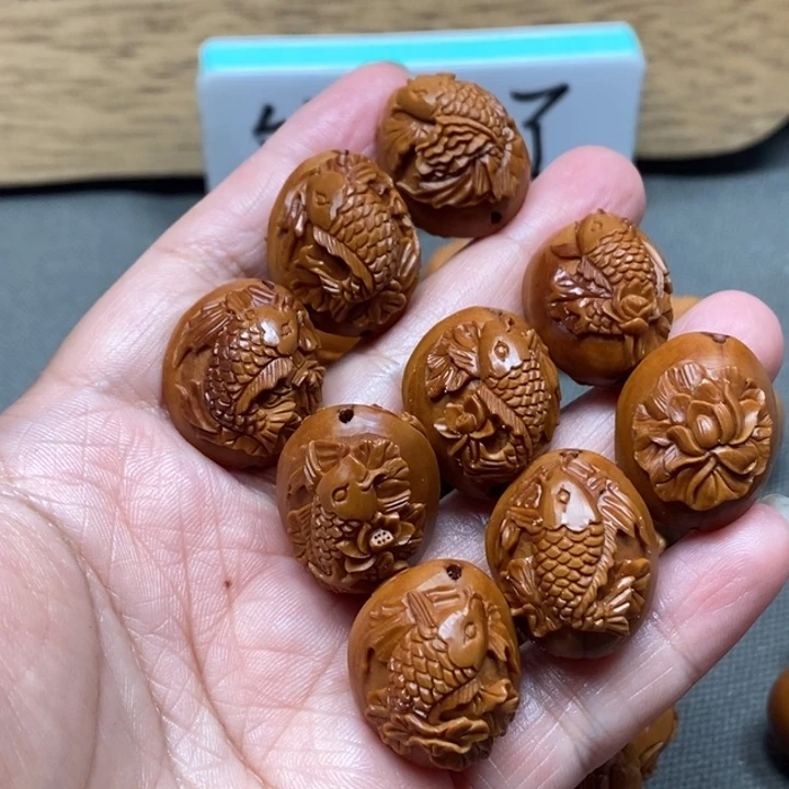 橄榄核手串/手链反油 荷花鱼