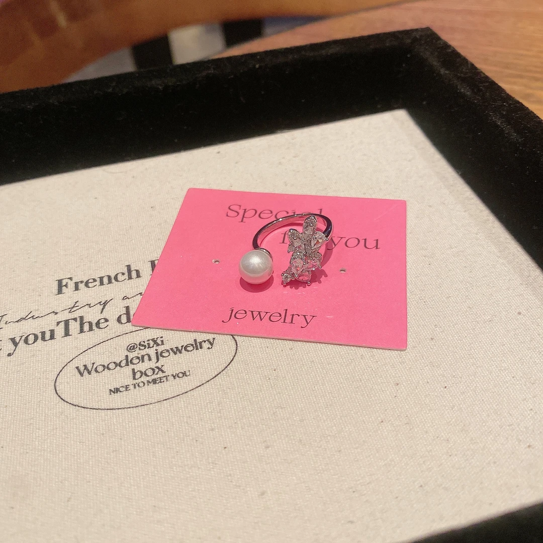 铜合金合成锆石戒指 满钻树叶戒指小清新设计感轻奢小众高级指环