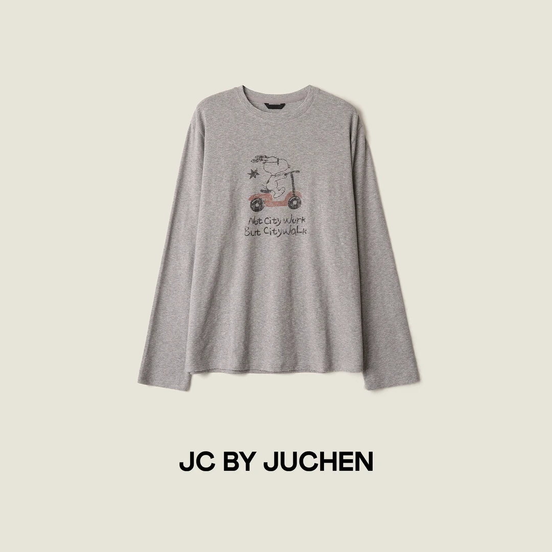 滑板小狗美式做旧创意印花宽松剪裁圆领百搭长袖t恤 FW105391