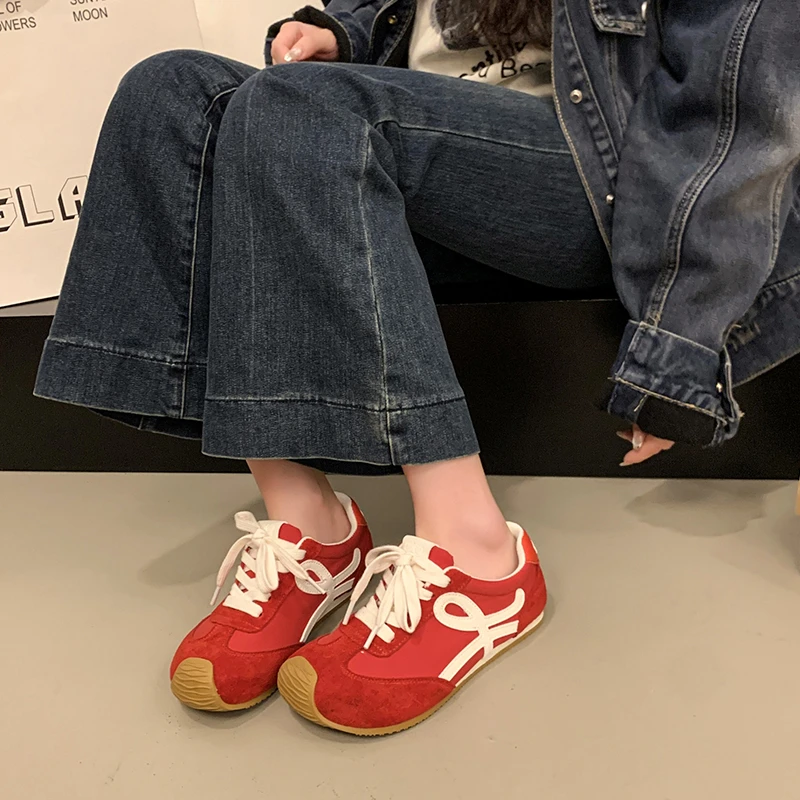 红色德训鞋女款2025新款爆款休闲运动板鞋女春季时尚百搭阿甘鞋子