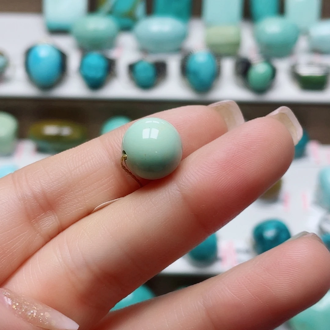 善***缘绿松石未镶嵌摆件