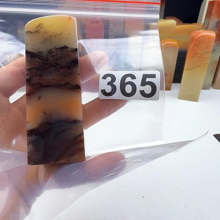 Q***o老挝石老挝精品365