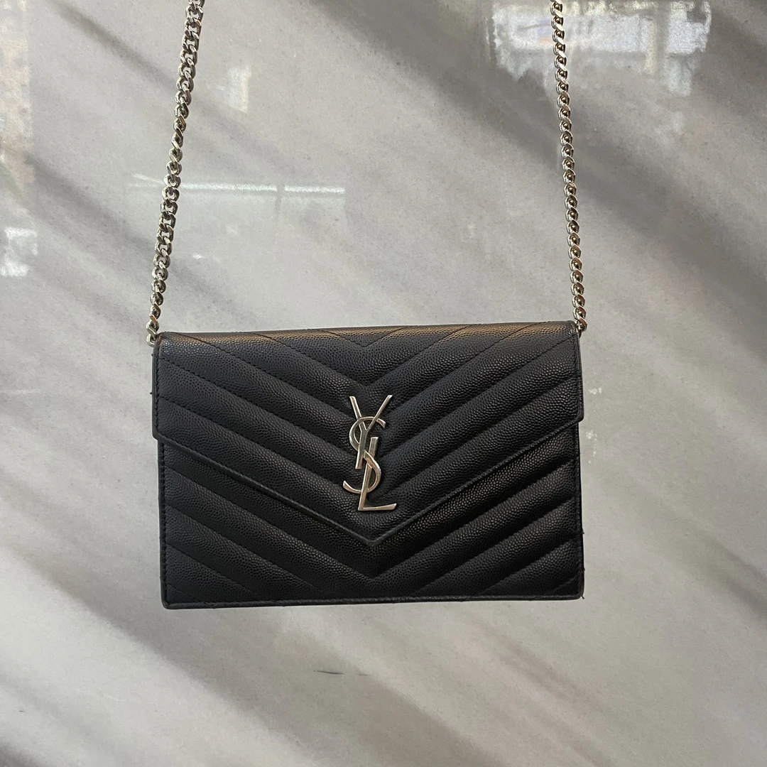 95新 YSL/圣罗兰 牛皮信封包黑银小号鱼子酱单肩斜挎包