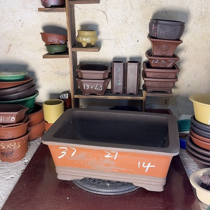 紫砂花盆，手工制作