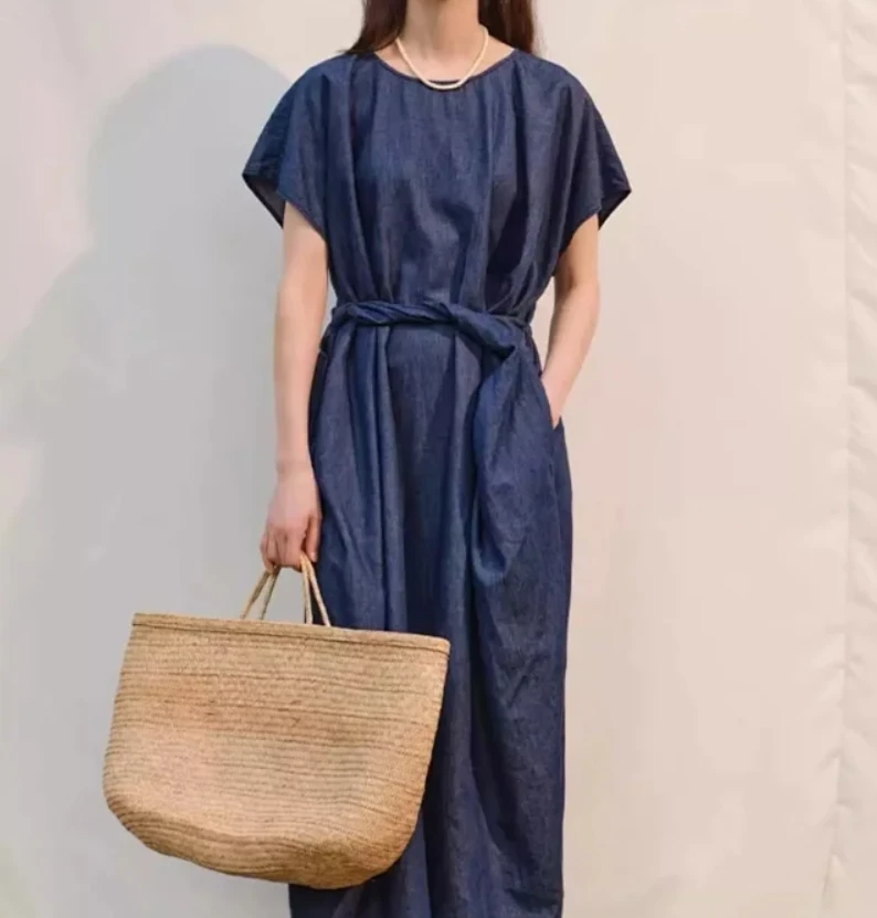 【杨柳依依】经典立裁圆领束腰系带连衣裙LSQ234870