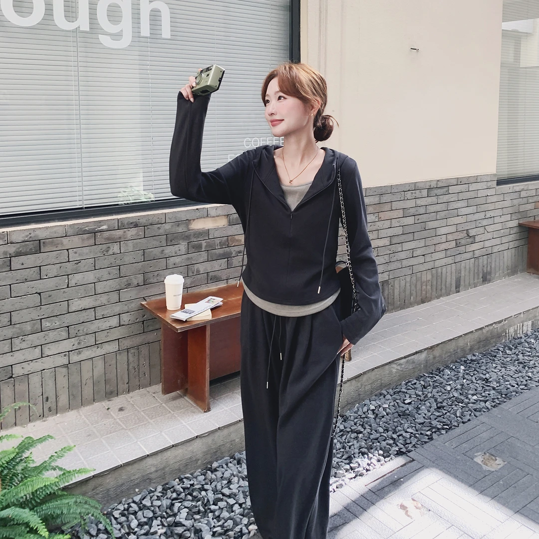 灰色假两件连帽卫衣休闲运动套装女2025年秋季韩版简约气质两件套