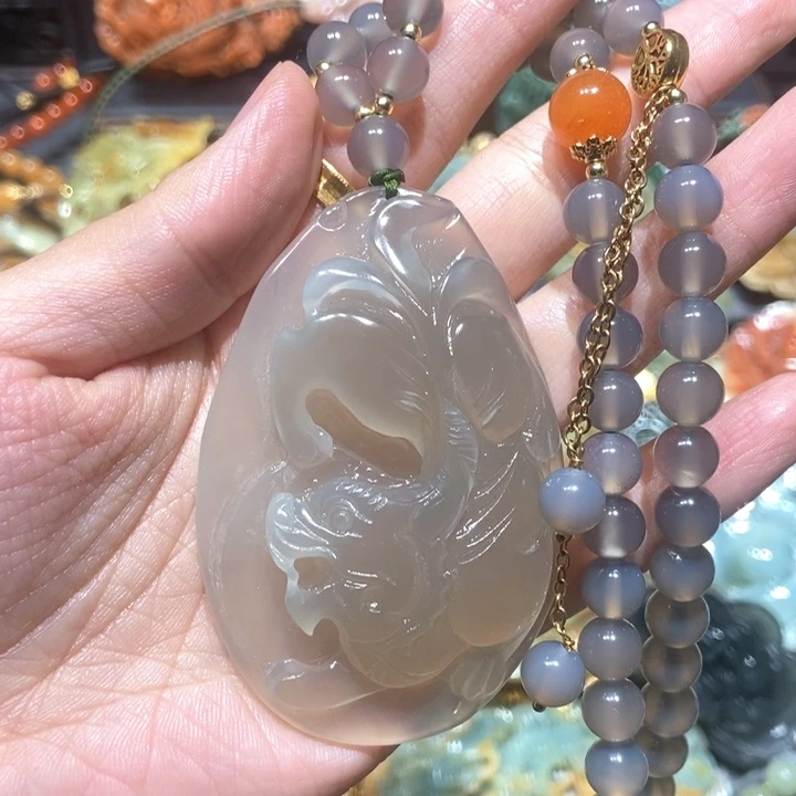 岫玉未镶嵌毛衣链