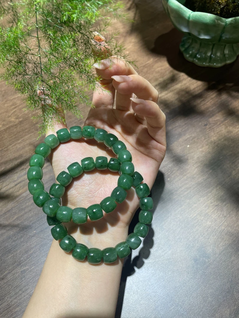 流云珠宝碧玉针眼黑老型直切气质百搭单圈手串绿色菠菜绿和田玉