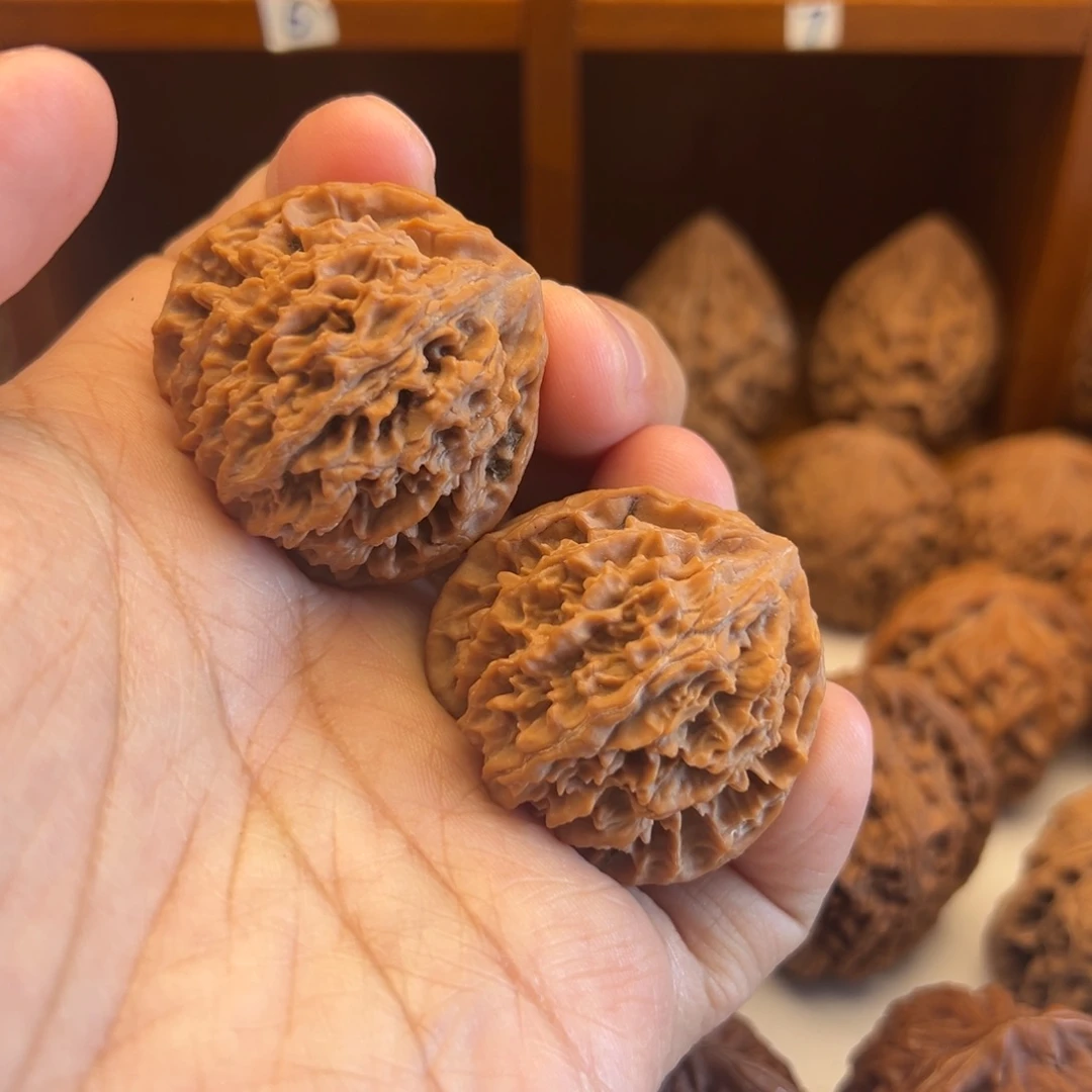 吊坠文玩核桃39尺全品三角刺纹