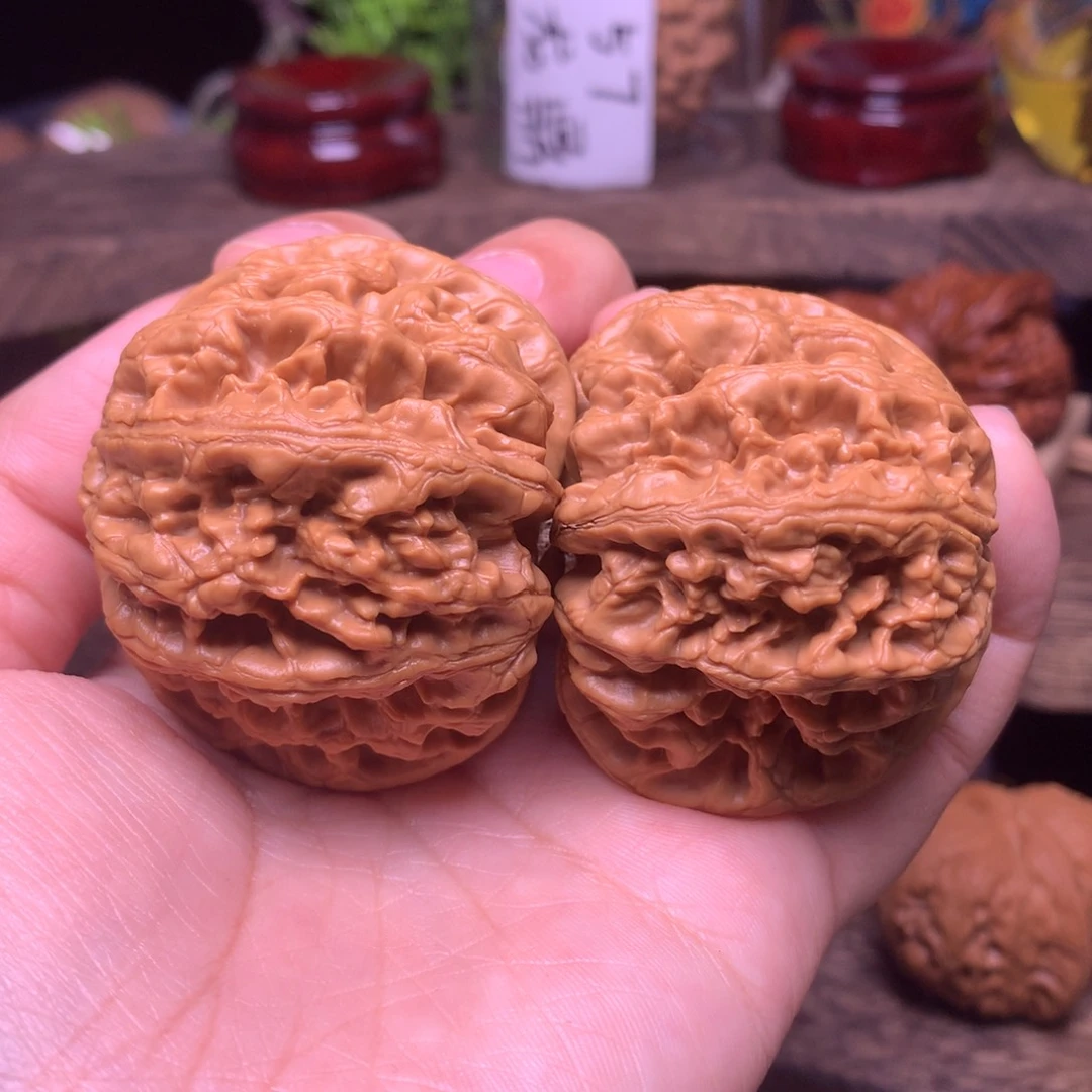 文玩核桃吊坠49粗筋