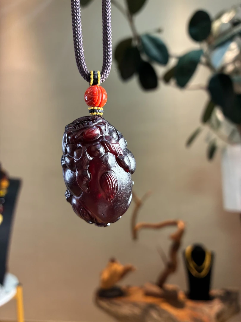 WWT00022天然缅甸翳珀貔貅 男女通用十二生肖本命年手工雕刻精雕