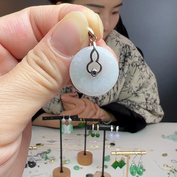 翡翠银S925镶嵌耳饰天然翡翠吊坠不含链