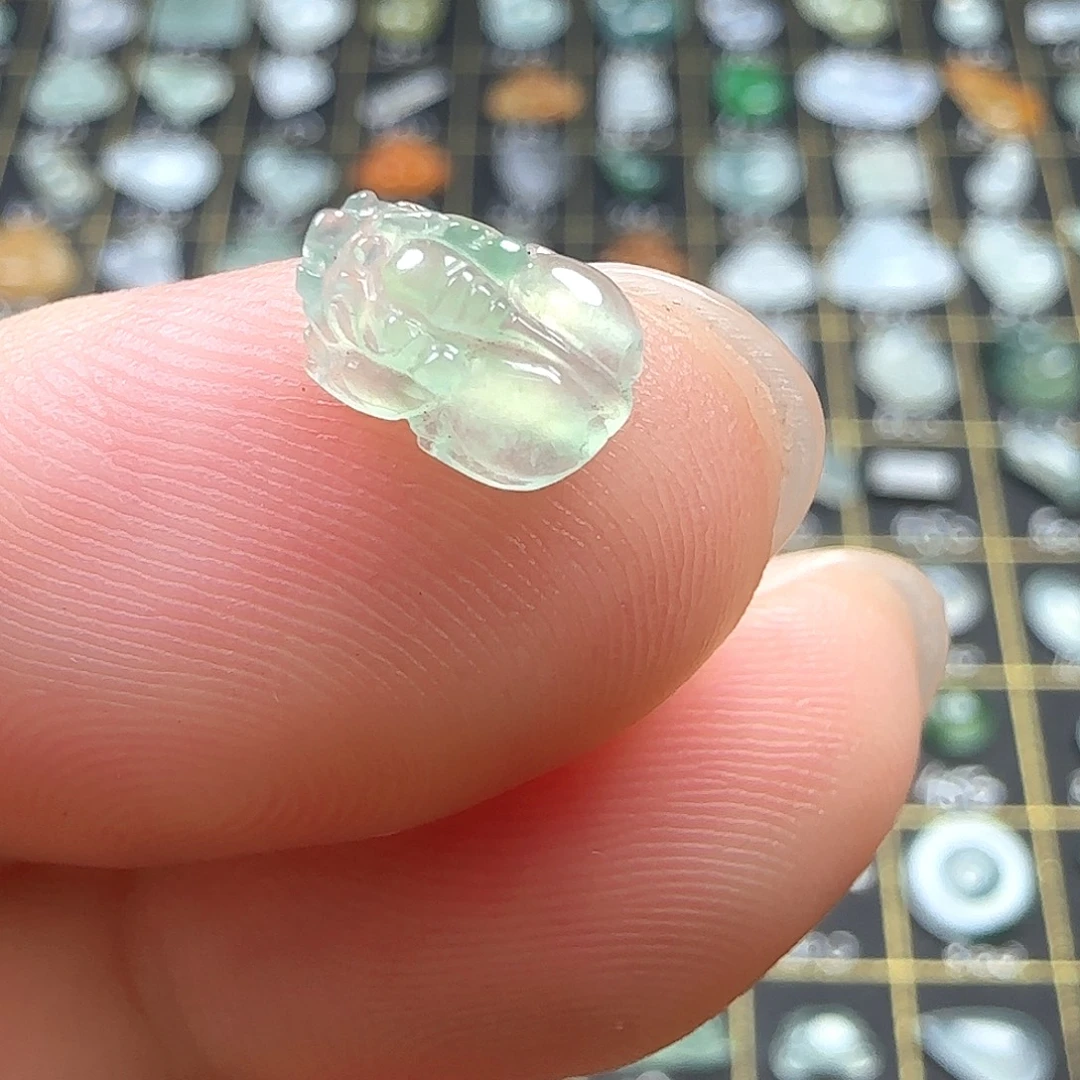 定制翡翠未镶嵌翡翠