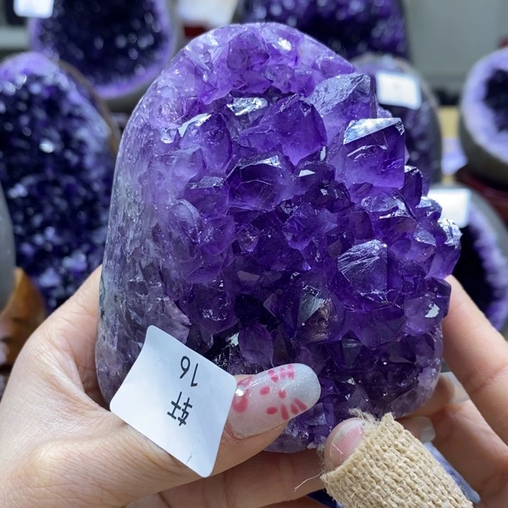 紫晶大型摆件（非配饰）未镶嵌