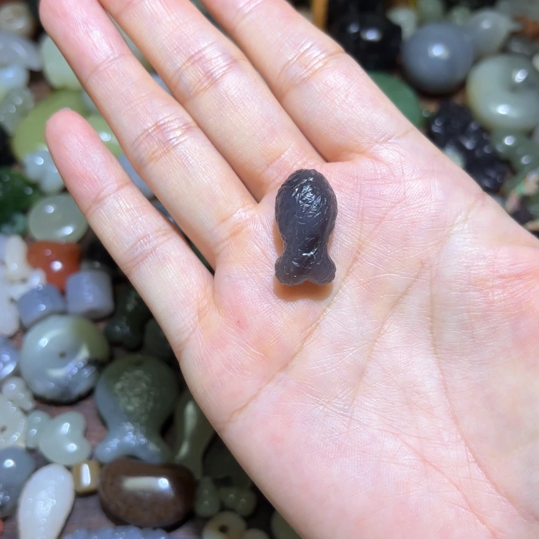 和田玉未镶嵌珠宝半成品