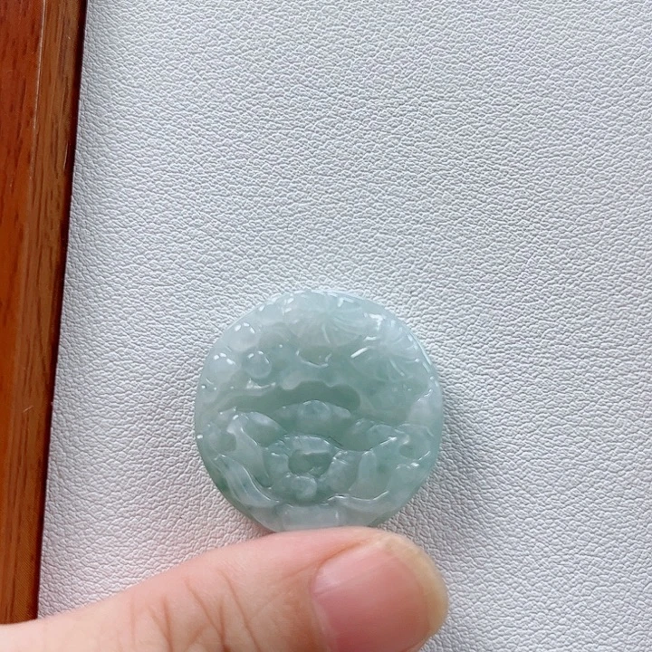 颈饰未镶嵌翡翠孤品