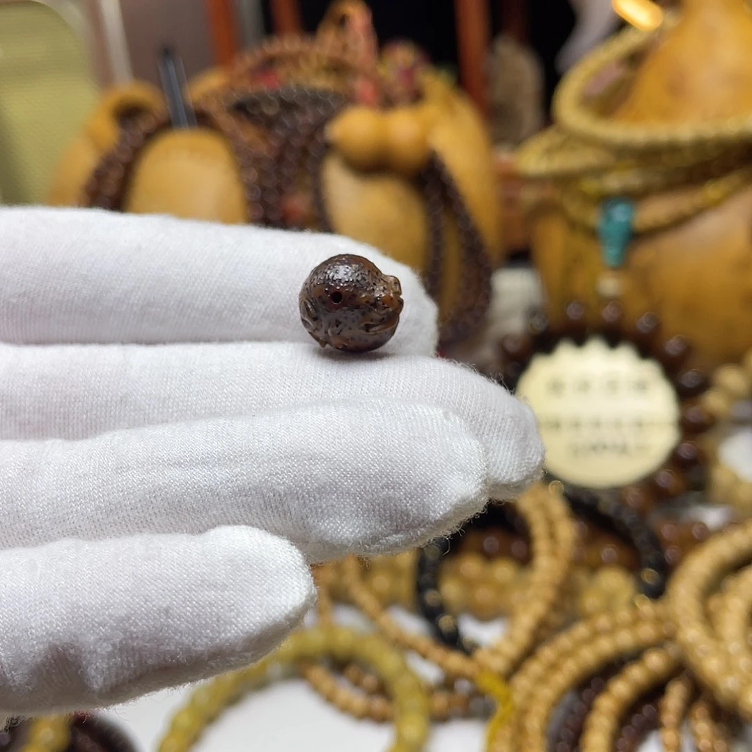 手串星月菩提雕刻金蟾