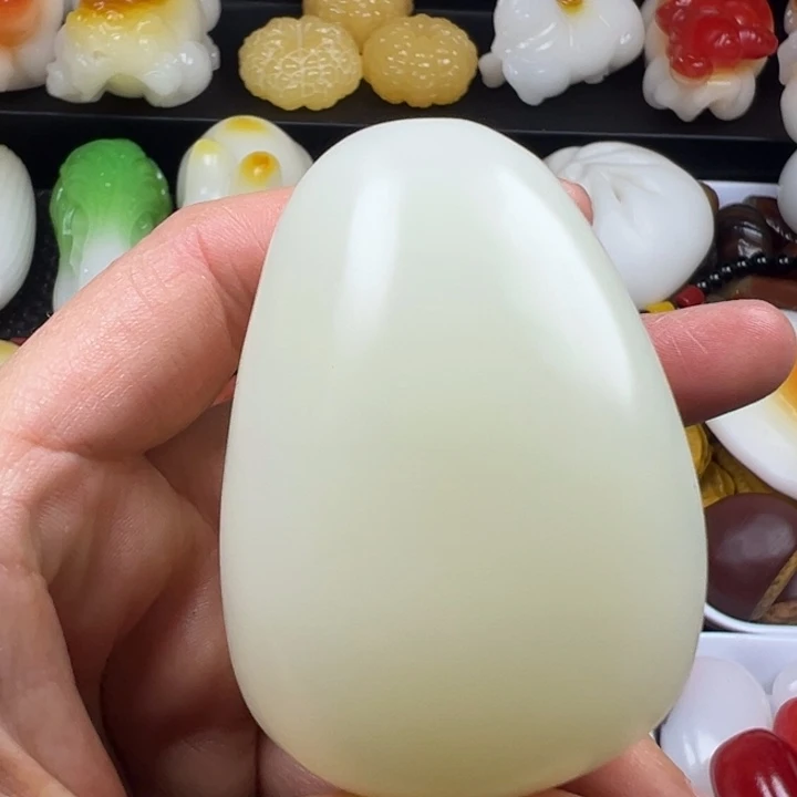 新疆戈壁五彩石金丝