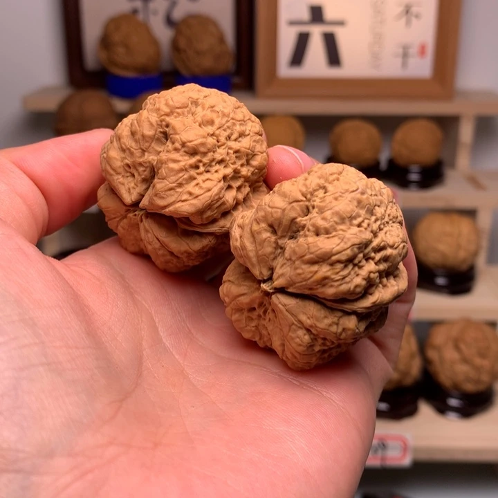 文玩核桃把件25蝴蝶蟾40尺