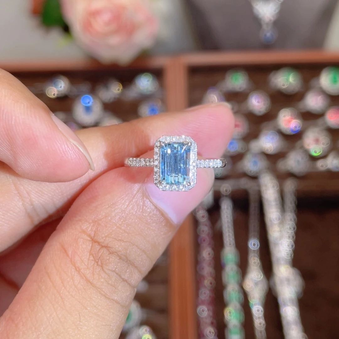 18K金镶嵌戒指海蓝宝石1.08ct