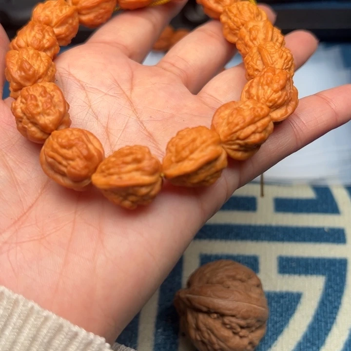 吊坠桃核文玩手串