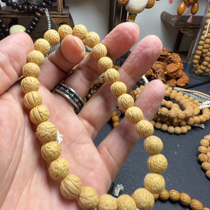 小***A桃核手串桃核手串