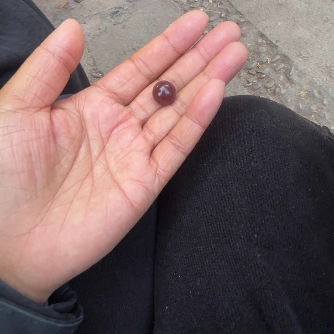 南红玛瑙颈饰未镶嵌谦****）