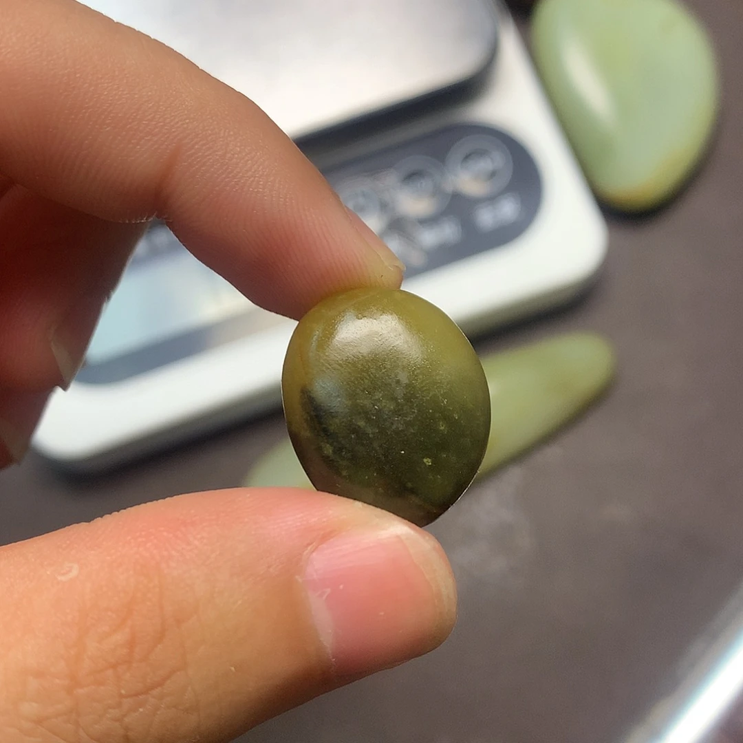 和田玉（糖玉）未镶嵌挂件