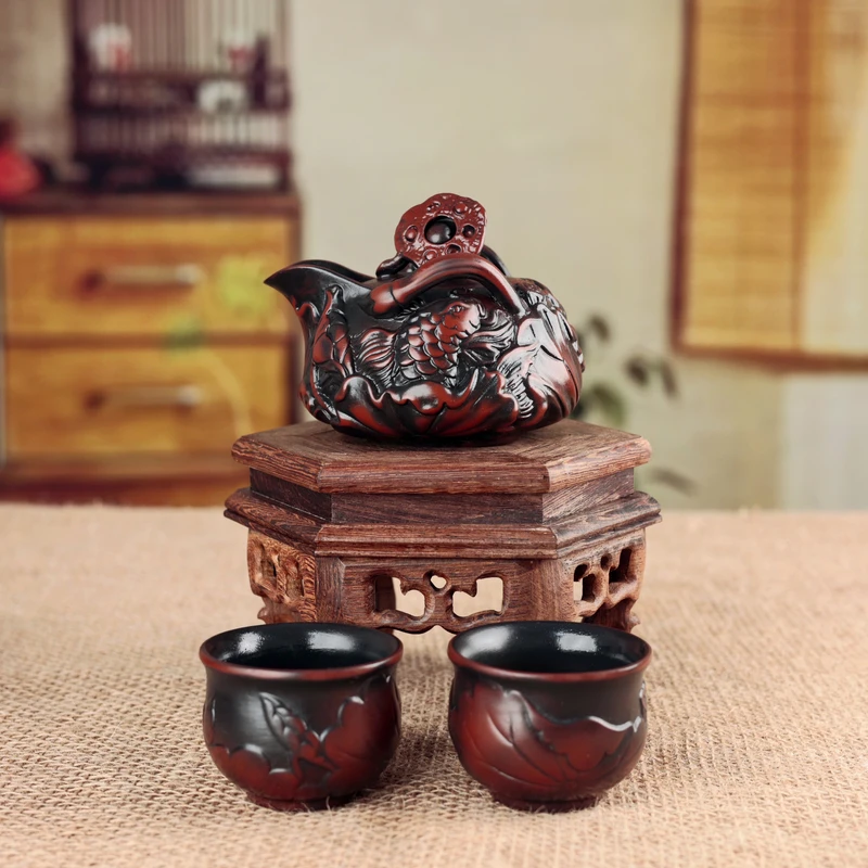 紫陶浮雕莲藕手抓壶+2个紫陶莲花杯（陈剑都）