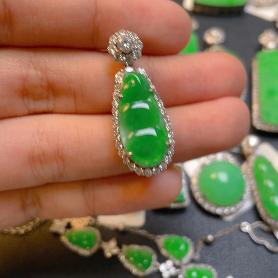 翡翠银S925镶嵌颈饰