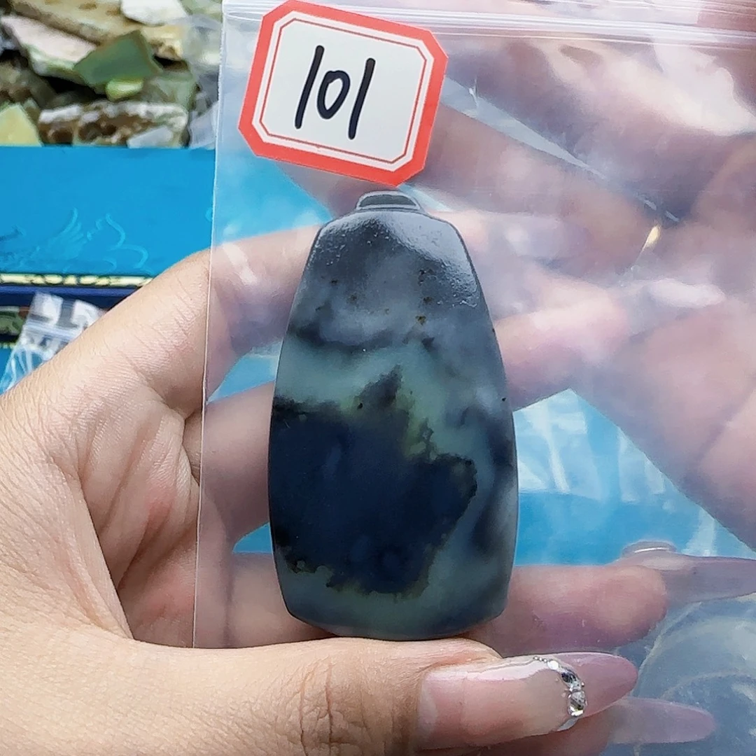 和田玉未镶嵌珠宝半成品