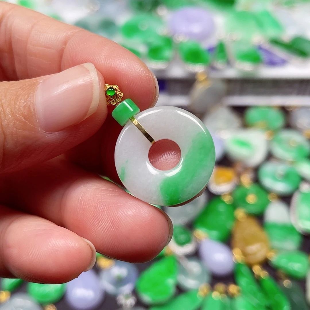 吊坠(不含链)18K金镶嵌翡翠