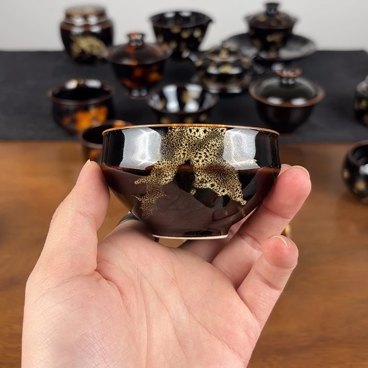 瓷洒彩鹧鸪斑折肩杯