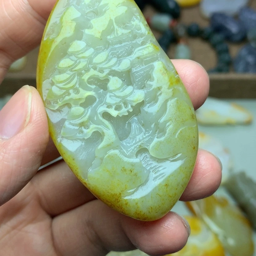 【闪购商品】颈饰未镶嵌和田玉