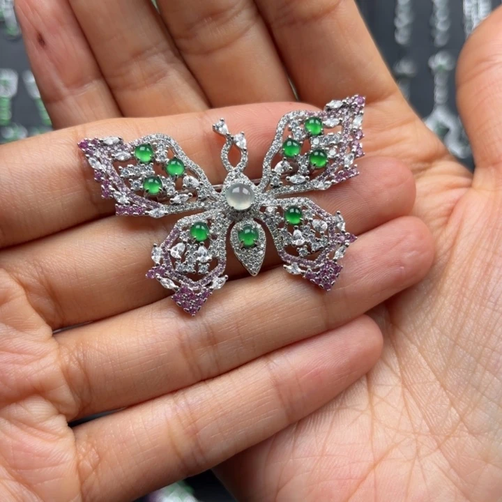 用***1翡翠银S925镶嵌耳饰