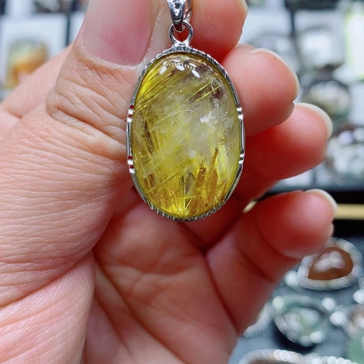 水晶颈饰未镶嵌飞*水晶