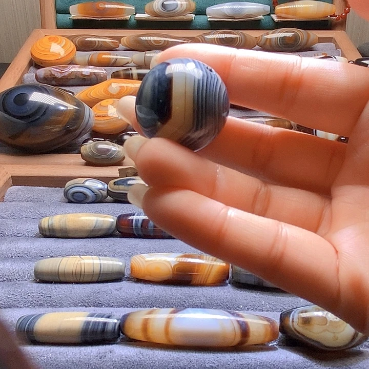 豆****玛瑙/玉髓未镶嵌吊坠(不含链)