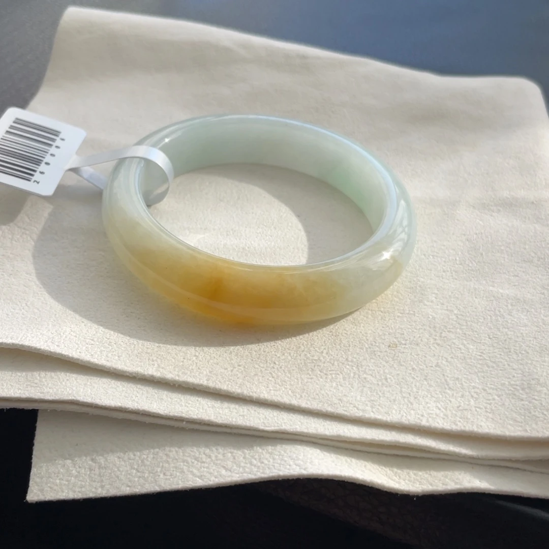 翡翠未镶嵌手镯纹56