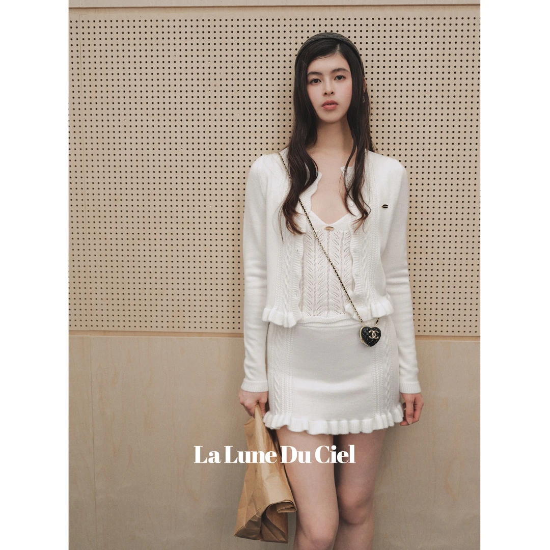【LaluneDuCiel】黑白香榭2.0 气质V领白色镂空内搭针织吊带上衣